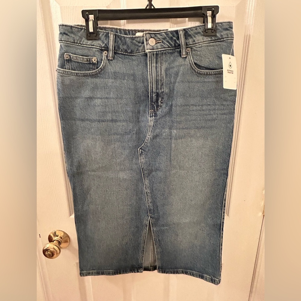 Lucky Brand Light Wash Denim Midi Skirt with Front Slit